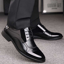 Load image into Gallery viewer, Men&#39;s Luxury Business Oxford Leather Shoes