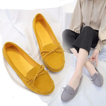 Load image into Gallery viewer, Women&#39;s Classic Slip On Flat Loafers with Ribbon Decoration